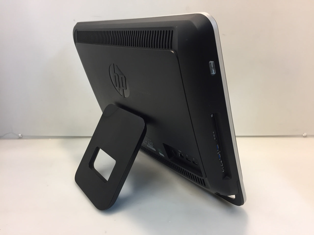 HP Pavilion 20 B014 retailer All-in-one Desktop Computer