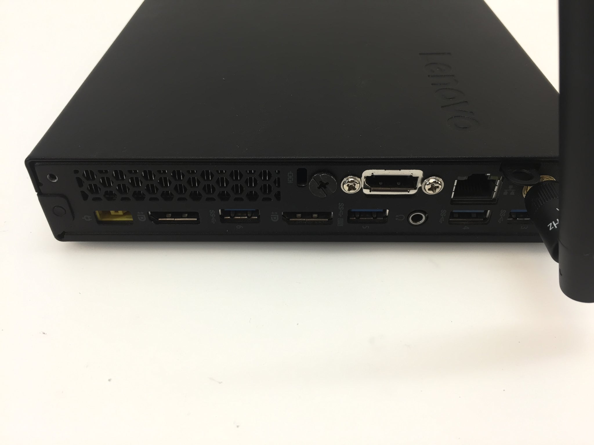 Lenovo ThinkCentre M700 Tiny PC Intel i5-6500T 2.50Ghz 8GB 256GB