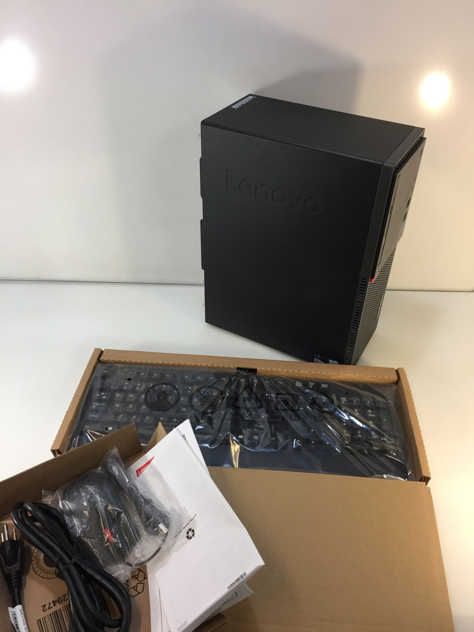 Desktop Lenovo ThinkCentre M710T Intel i3-7100 3.9Ghz 4GB 500GB