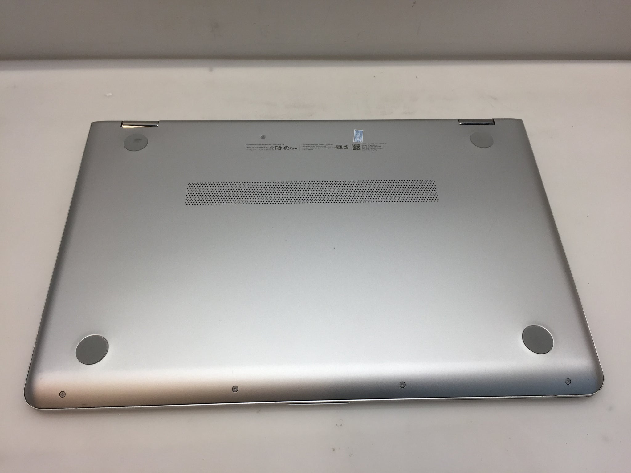 Laptop HP Envy x360 15-AQ120NR 15.6