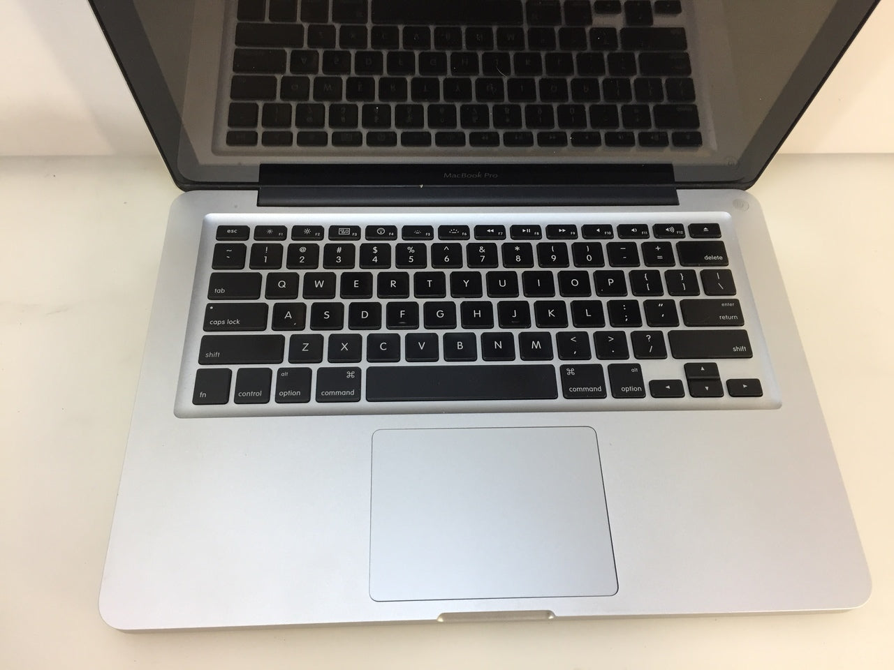 Apple MacBook Pro 13-Inch (Mid 2010) Intel Core 2 DUO 2.40ghz 4GB RAM 250GB 2024 HDD