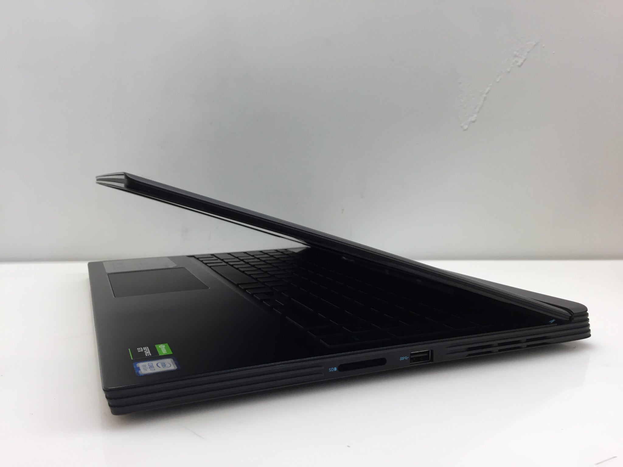 Dell G7 15 7590 Gaming Laptop 15.6