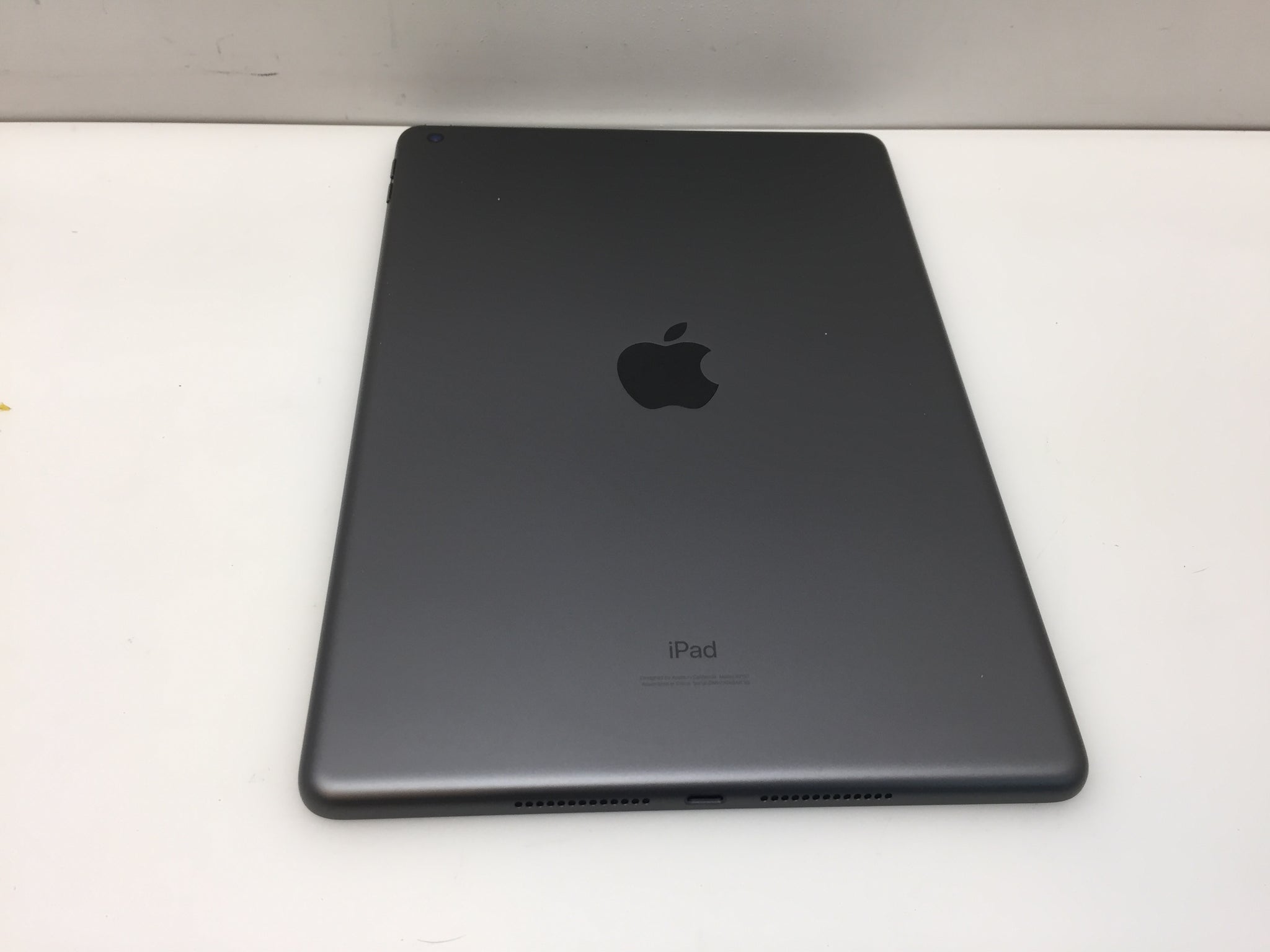 Apple+iPad+7th+Gen.+128GB%2C+Wi-Fi%2C+10.2+in+-+Space+Gray for