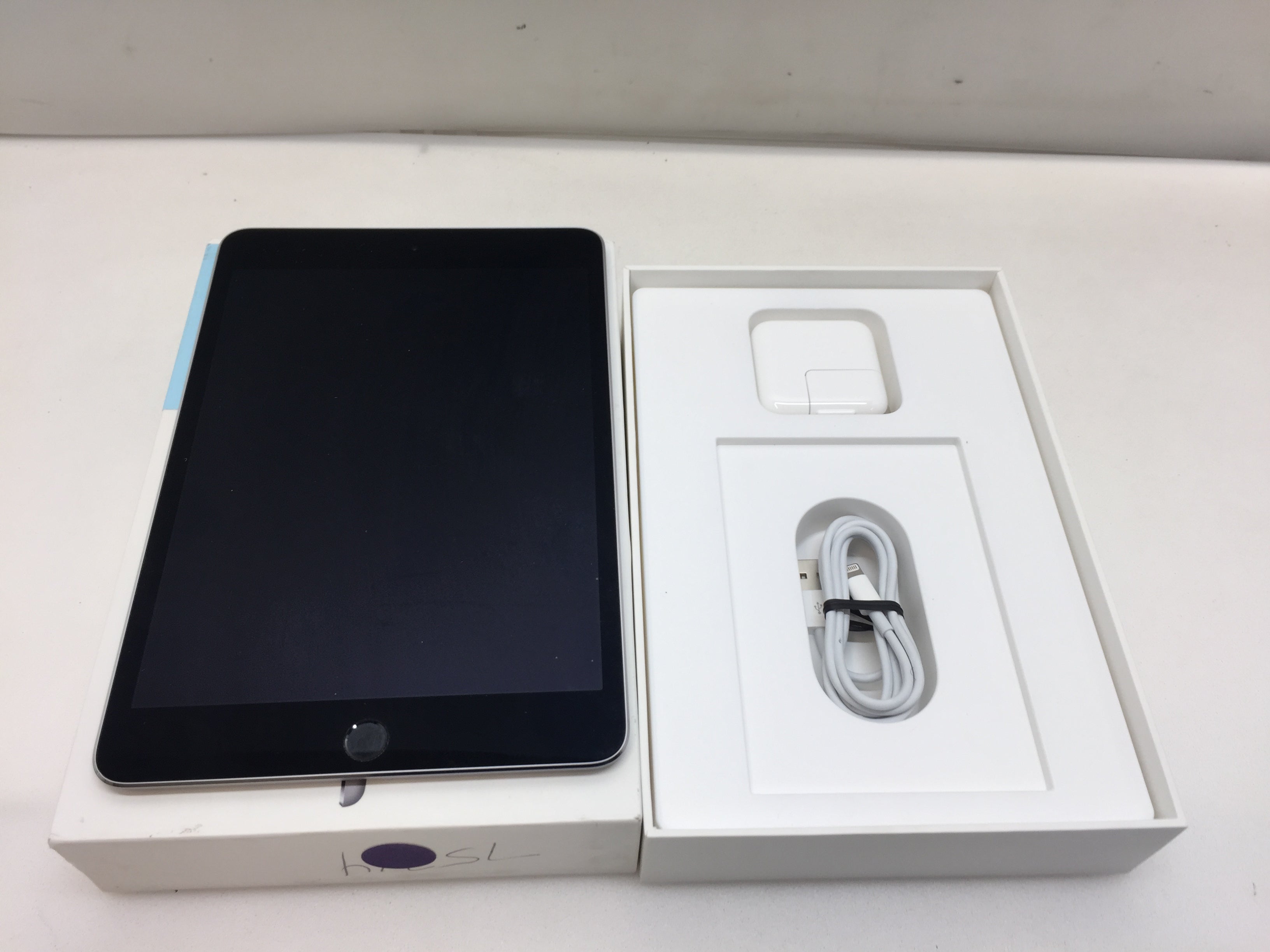 IPad Mini 4 Retina (WiFi) fashion / 128GB / MK9N2LL/A