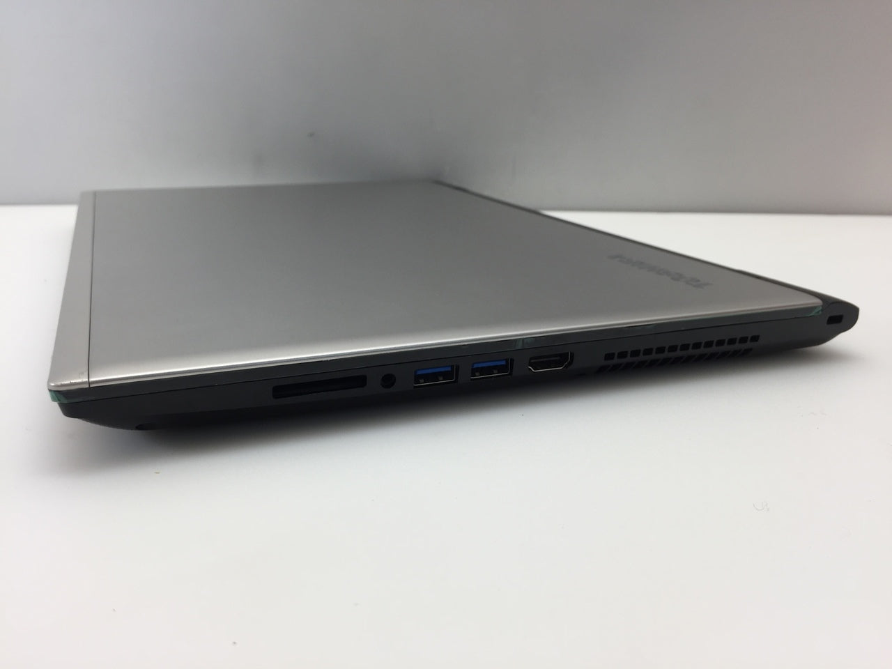 Toshiba Satellite S55-C5274 Intel shops Core i7-5500 500GB SSD Windows 10 USB 3.0