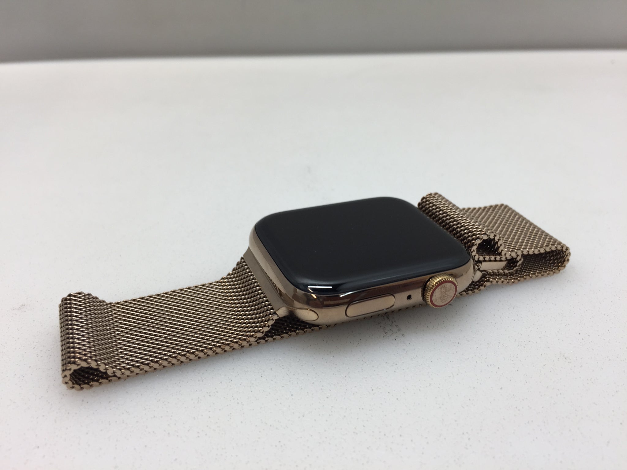 Apple Watch Series 4 44mm GPS Gold Stainless Steel Gold Milanese