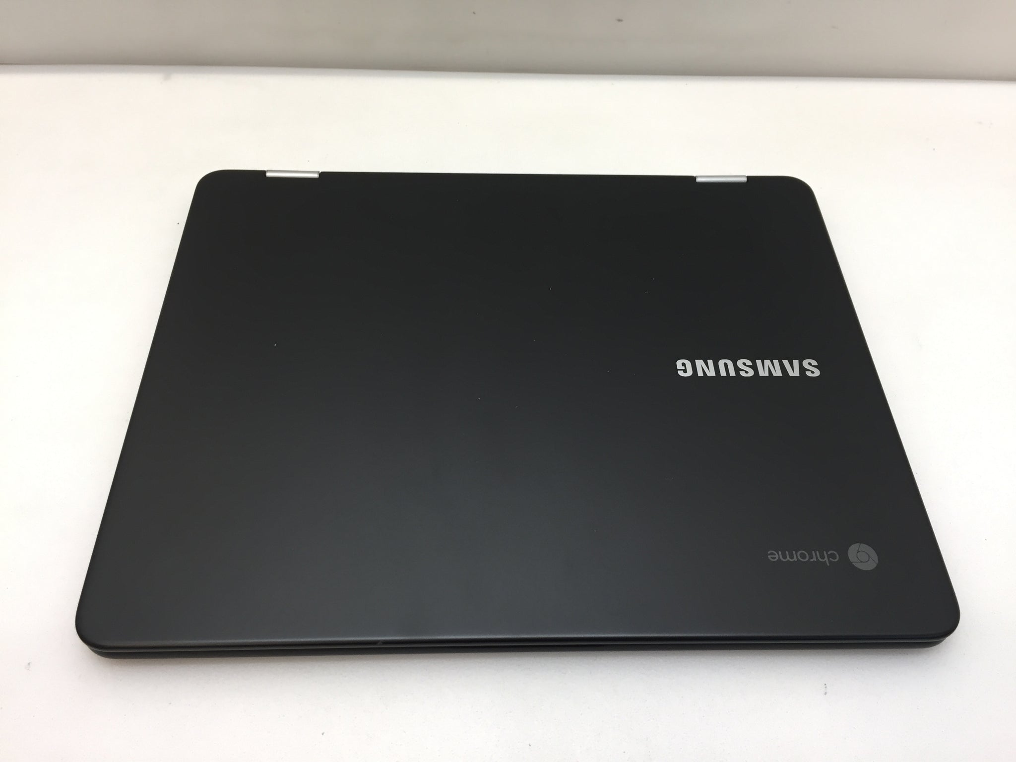 Samsung Chromebook on sale Pro 12.3