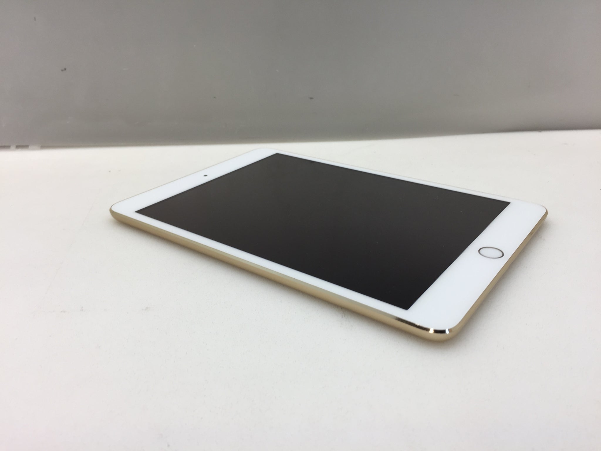 Apple iPad mini 3 MGYK2CL/A 128GB Wi-Fi 7.9in Tablet Gold – NT