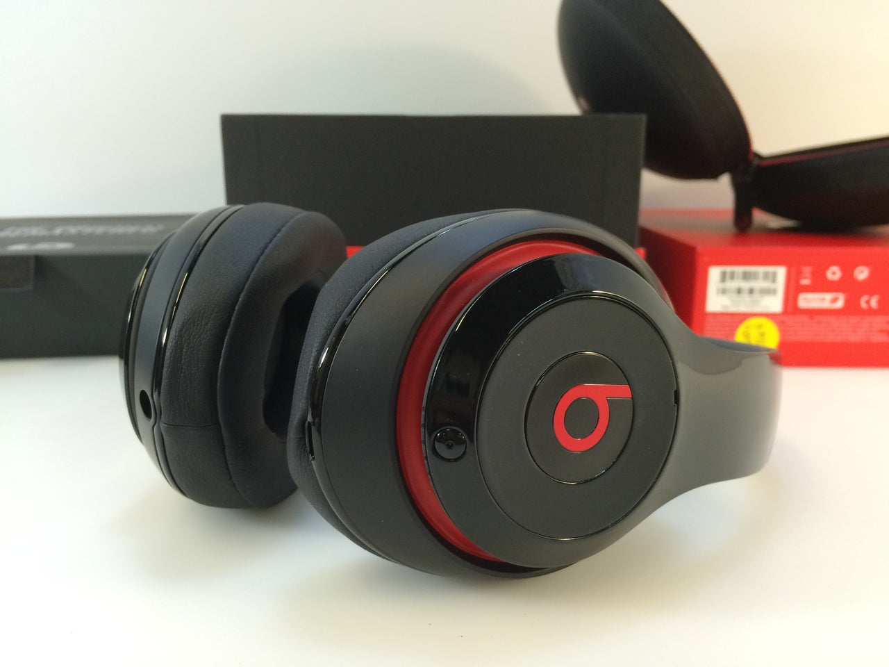 Beats by Dr. Dre Studio 2.0 WIRED Headphones B0500, Glossy Black, MH79 – NT  Electronics LLC