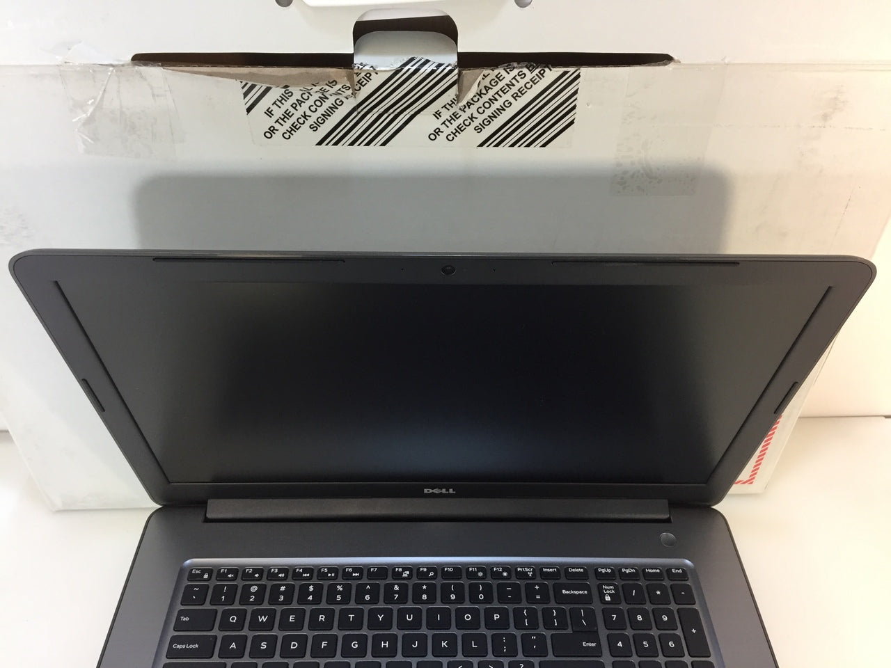 DELL INSPIRON 17-5765 shops LAPTOP