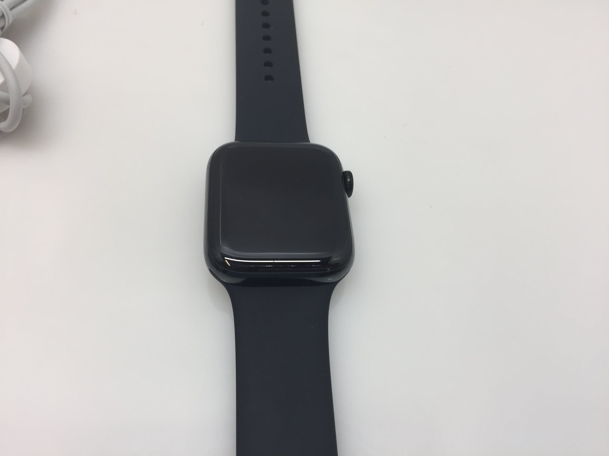 Apple Watch Series 4 MTV52LL/A 44mm Stainless Steel Case Black
