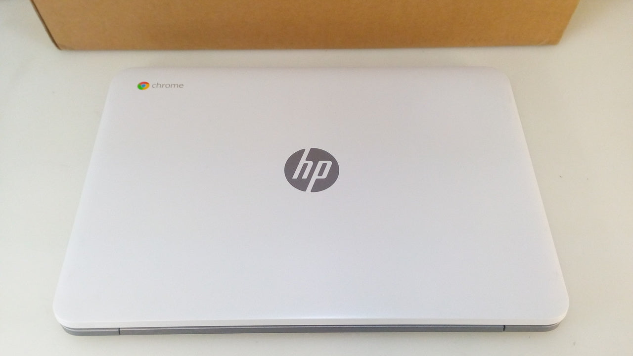 Hp Chromebook 14-ak040nr in good white